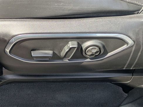 Used 2023 Jeep Wagoneer Series II w/ Convenience Group I image 18