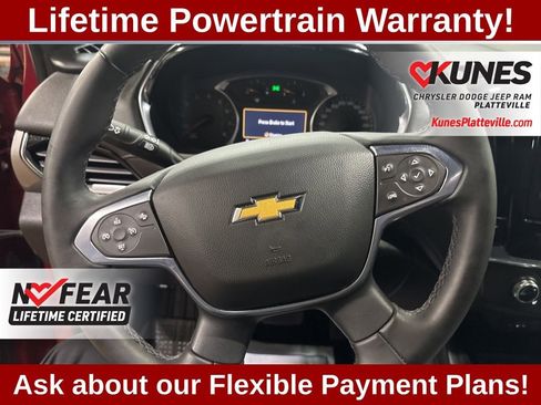 Used 2023 Chevrolet Traverse LT image 25