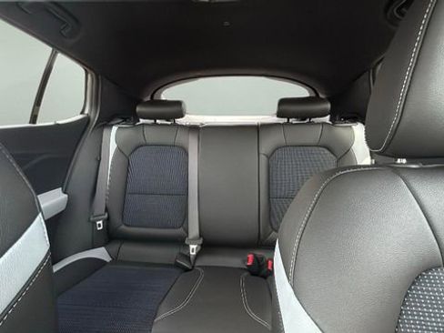 Used 2025 Buick Envista Preferred w/ Convenience I Package image 13