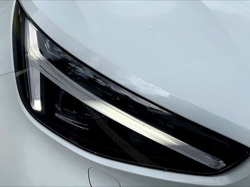 New 2024 Volvo XC40 Recharge Ultimate w/ Protection Package Premier RWD image 14