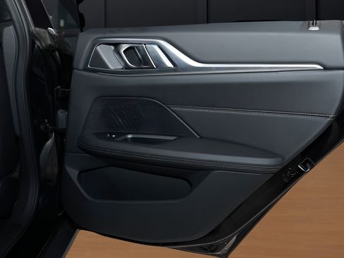 Used 2022 BMW i4 eDrive40 image 44