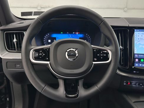 Used 2025 Volvo XC60 B5 Ultra w/ Climate Package AWD/4WD image 24