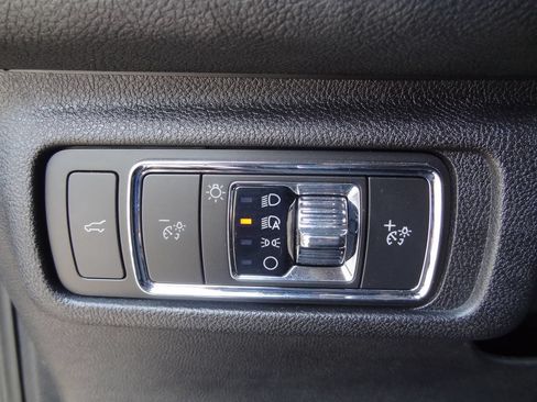 Certified 2020 Lincoln Corsair FWD image 15