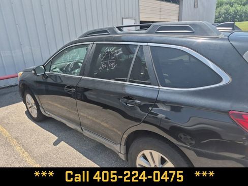 Used 2017 Subaru Outback 2.5i Premium AWD/4WD image 6