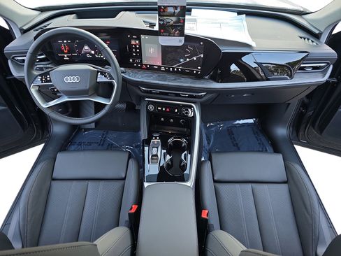 New 2025 Audi Q5 Premium Plus image 9