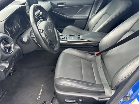 Used 2023 Lexus IS 350 F Sport w/ Accessory Package 2 RWD image 9