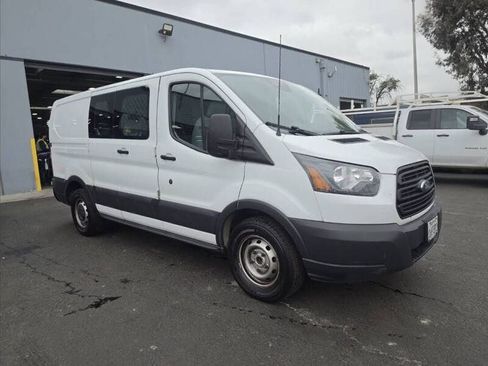 Used 2018 Ford Transit 150 130 Low Roof RWD image 1