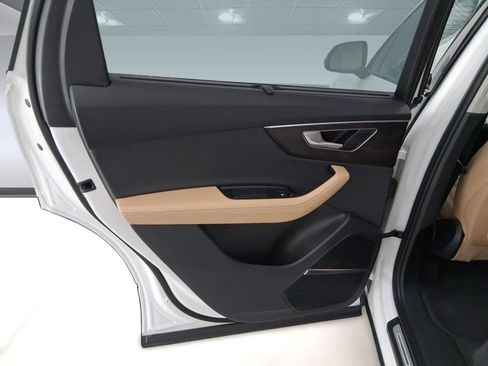 New 2026 Audi Q7 Premium Plus image 27