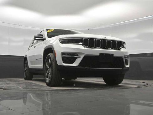 Used 2024 Jeep Grand Cherokee Limited 4xe AWD/4WD image 32