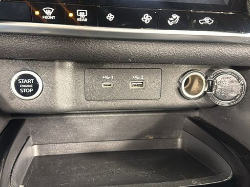 Used 2023 Nissan Rogue SV image 27