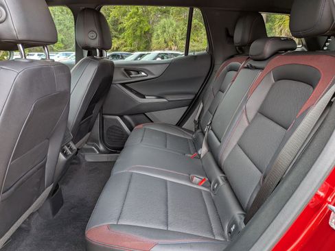 New 2025 Chevrolet Equinox RS image 8