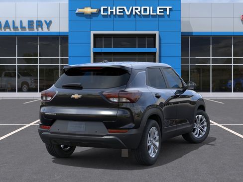 New 2026 Chevrolet TrailBlazer LS w/ LS Convenience Package FWD image 4