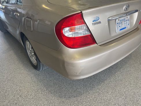 Used 2002 Toyota Camry XLE image 19