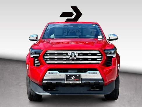 Used 2025 Toyota Tacoma Limited AWD/4WD image 3