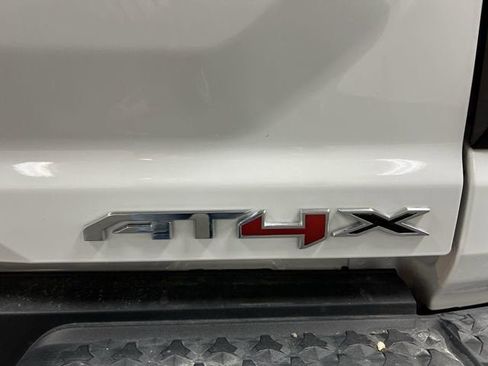 Used 2024 GMC Canyon AT4X w/ AT4X AEV Edition AWD/4WD image 31