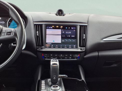 Used 2023 Maserati Levante Modena image 17