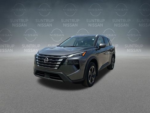 Used 2025 Nissan Rogue SV w/ SV Premium Package FWD image 35