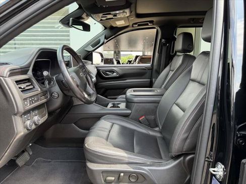 Used 2023 Chevrolet Suburban RST w/ Luxury Package AWD/4WD image 20