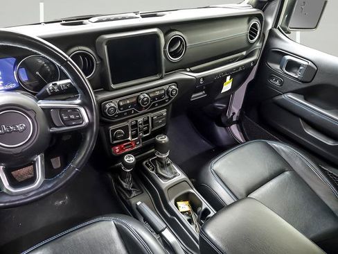 Used 2021 Jeep Wrangler Unlimited Rubicon 4xe w/ Steel Bumper Group image 13