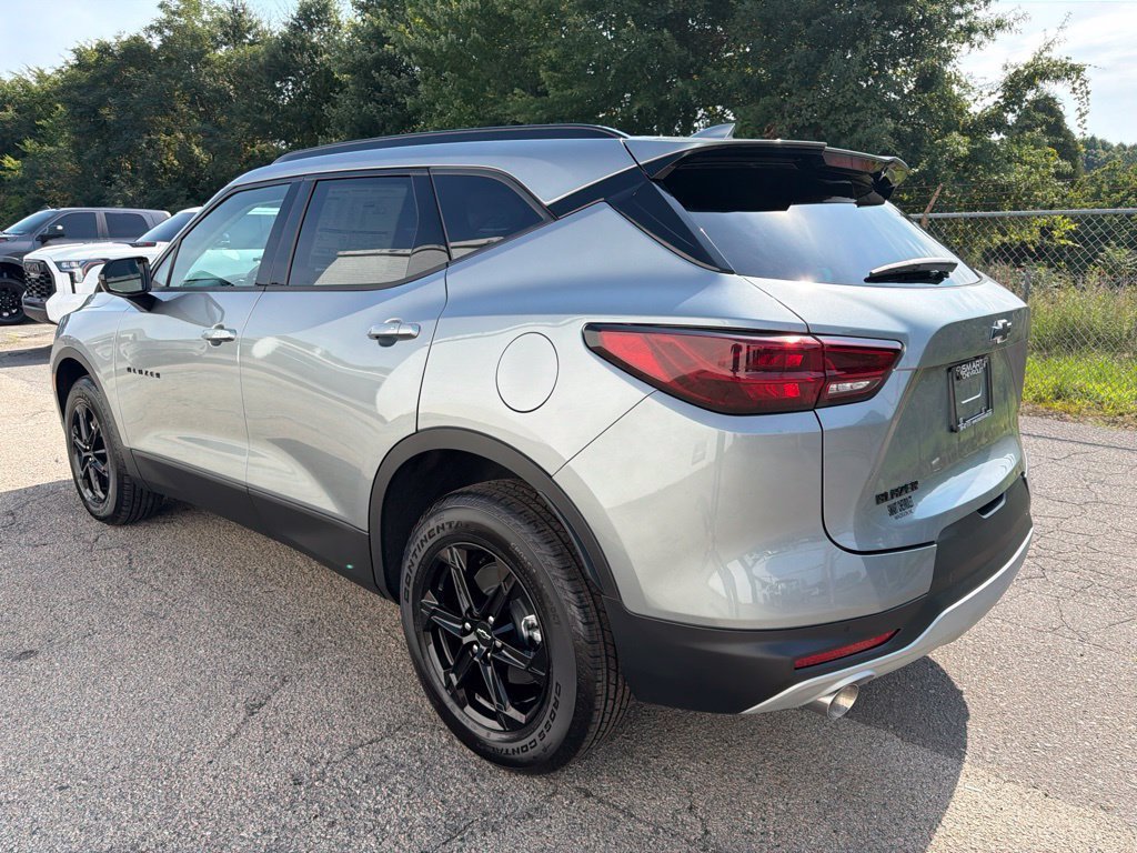 New 2026 Chevrolet Blazer LT w/ Convenience Package FWD image 4