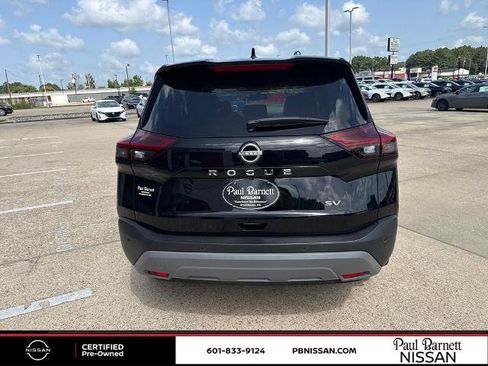 Certified 2023 Nissan Rogue SV FWD image 13