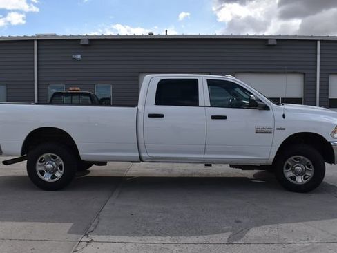 Used 2018 RAM 2500 Tradesman w/ Chrome Appearance Group AWD/4WD image 4