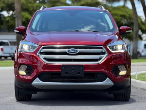 Used 2019 Ford Escape Titanium FWD image 2