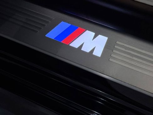 Used 2019 BMW 750i xDrive w/ M Sport Package AWD/4WD image 19