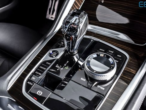 Used 2023 BMW X6 xDrive40i w/ M Sport Package image 25