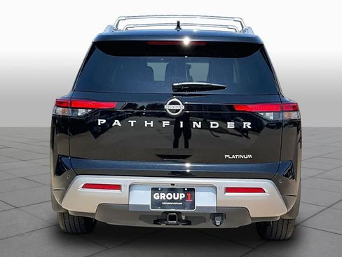 Certified 2025 Nissan Pathfinder Platinum w/ Cargo Package FWD image 4