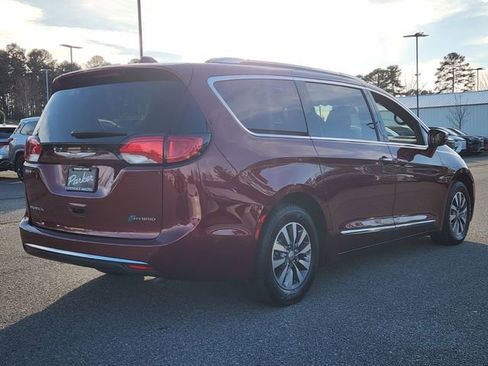 Used 2020 Chrysler Pacifica Limited w/ Advanced Safetytec Group image 6