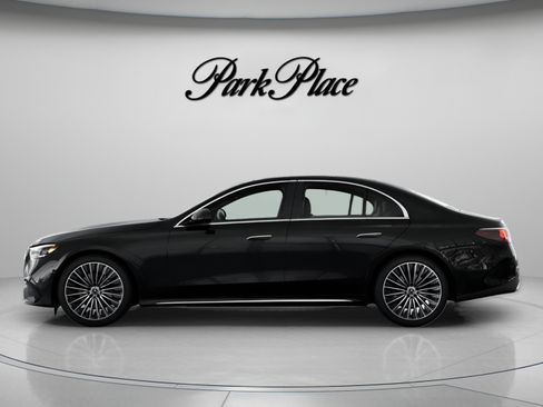 Used 2026 Mercedes-Benz E 350 Sedan image 7