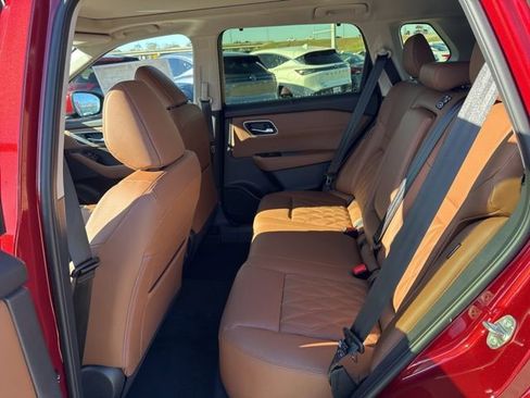 New 2026 Nissan Rogue Platinum image 10