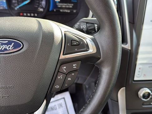 Used 2021 Ford Edge SEL w/ Convenience Package image 16