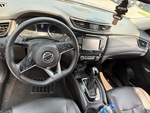 Used 2020 Nissan Rogue SL AWD/4WD image 8