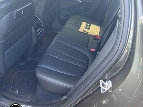 Used 2026 BMW X6 M60i w/ Dynamic Handling Package image 9