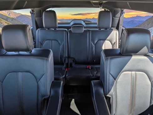 Certified 2024 Ford Expedition Max Platinum AWD/4WD image 19