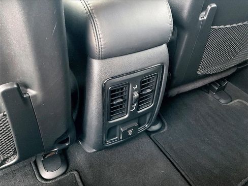 Used 2020 Jeep Grand Cherokee Altitude image 26