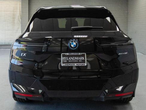 Used 2023 BMW iX xDrive50 w/ Premium Package image 30