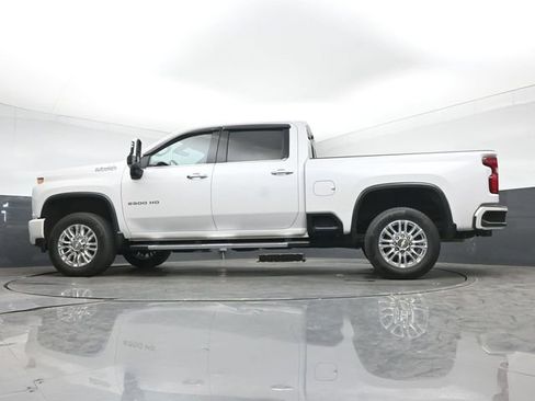 Used 2021 Chevrolet Silverado 2500 High Country w/ Z71 Off-Road Package AWD/4WD image 15
