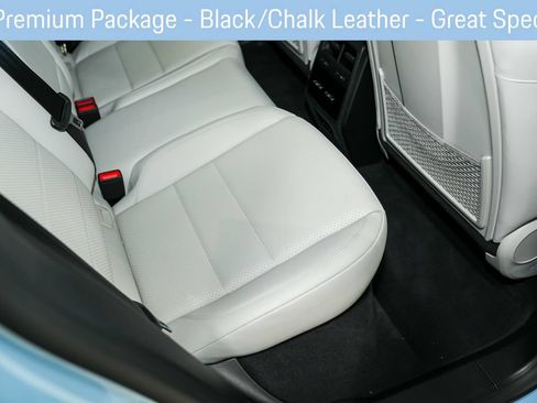 Used 2025 Porsche Macan 4S Electric AWD/4WD image 56
