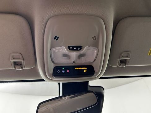 Used 2023 Buick Encore GX Select w/ Sport Touring Package image 25