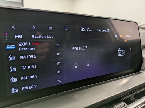 Used 2025 Kia Telluride S image 11