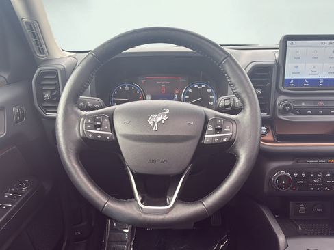 Used 2023 Ford Bronco Sport Outer Banks w/ Tech Package AWD/4WD image 19