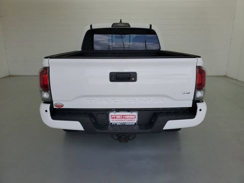 Used 2019 Toyota Tacoma Limited RWD image 6