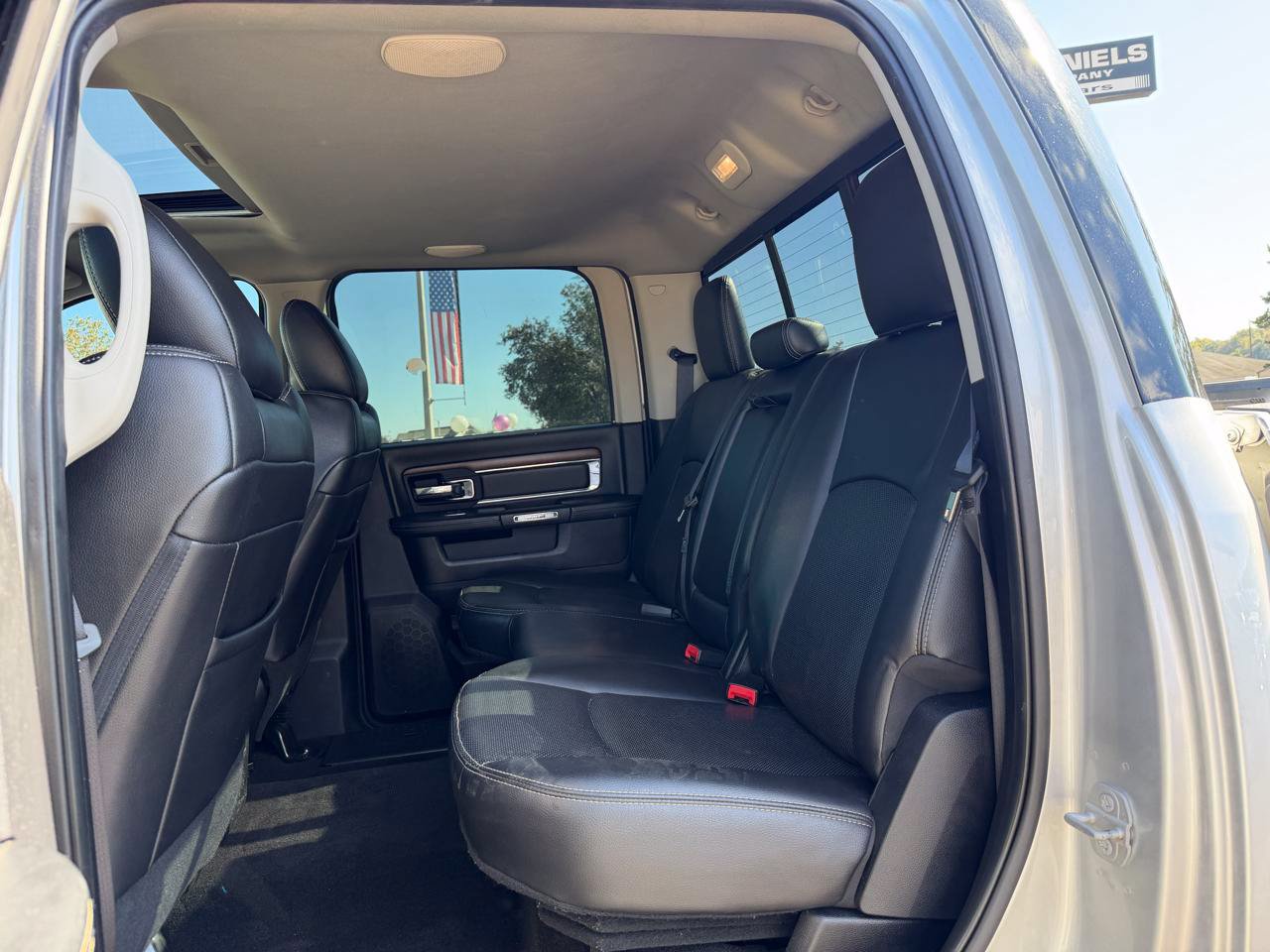 Used 2016 RAM 2500 Laramie AWD/4WD image 10