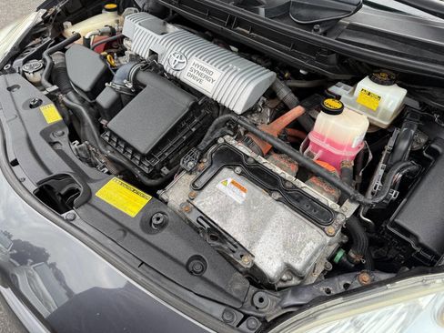 Used 2014 Toyota Prius Two FWD image 34