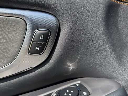 Used 2025 Ford Expedition Tremor AWD/4WD image 37