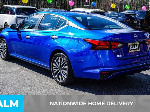 Used 2025 Nissan Altima 2.5 SV image 5