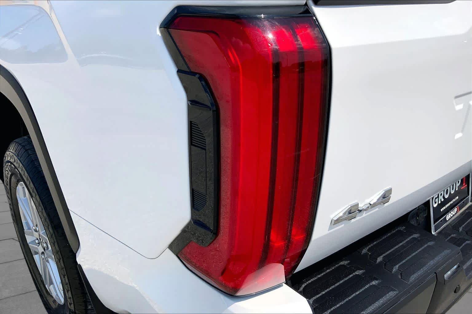 Used 2024 Toyota Tundra SR5 AWD/4WD image 28